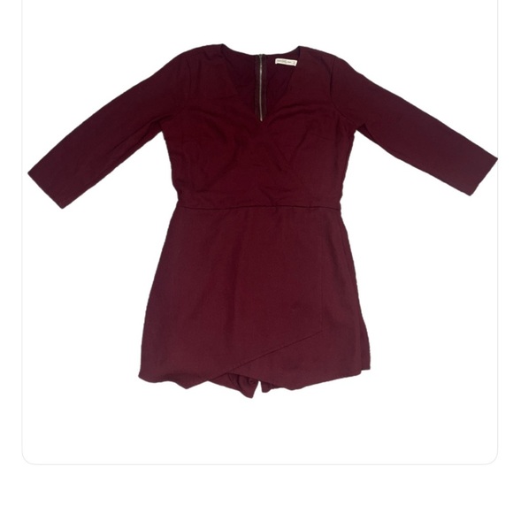 Abercrombie & Fitch Pants - Abercrombie & Fitch Burgundy 3/4 Sleeve Romper- Size 10